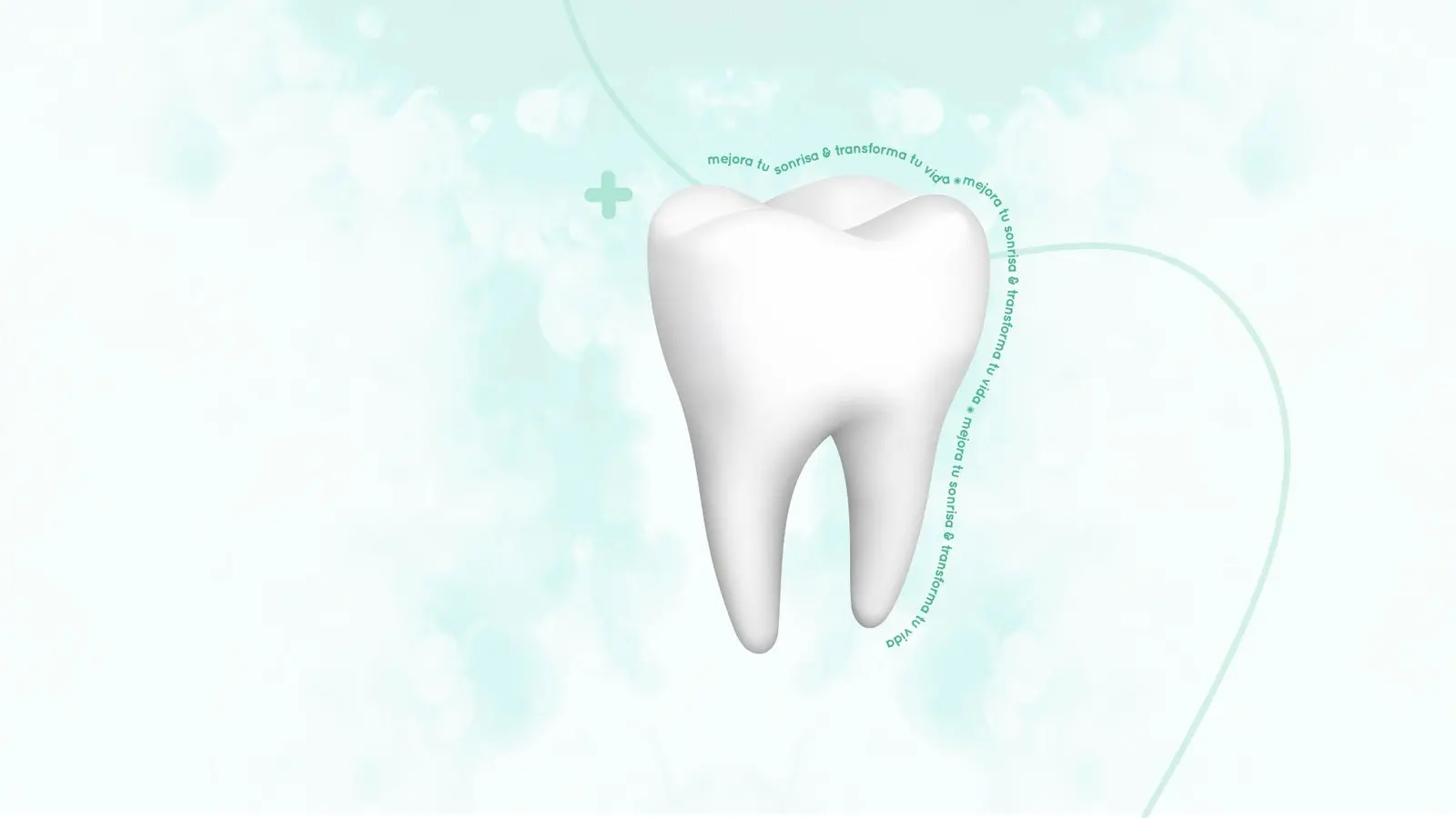 Paciente sonriendo en consultorio dental